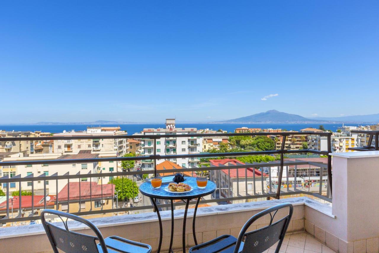 Amore Rentals - Appartamento Cielomare Sorrento Dış mekan fotoğraf